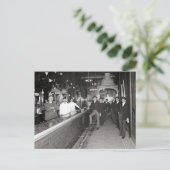 Heren Drink in de balie, 1910 Briefkaart (Staand voorkant)