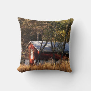 Herfst Barn in Centraal-Maryland Kussen
