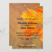 Herfst blad met hart bruiloft uitnodiging (Voorkant / Achterkant)