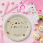 Herfst bladeren op waslijn papieren bordje (Feest)