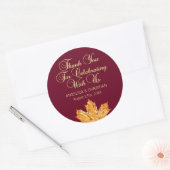 Herfst bordeaux gouden esdoornblad dank u bruiloft ronde sticker (Envelop)