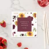 Herfst Bruidsdouche Zonnebloemen & bordeauxrozen Servet (Insitu)