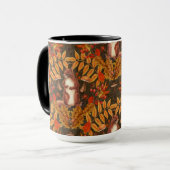 Herfst eekhoorn op donkerbruin mok (Voorkant links)