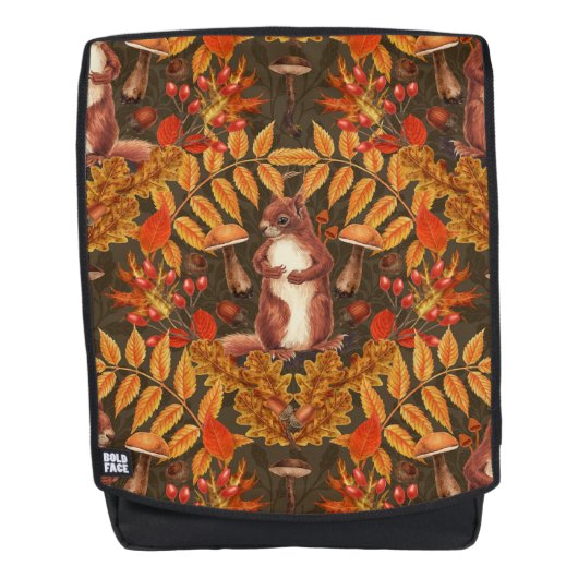Herfst eekhoorn op donkerbruin rugtassen (Voorkant)