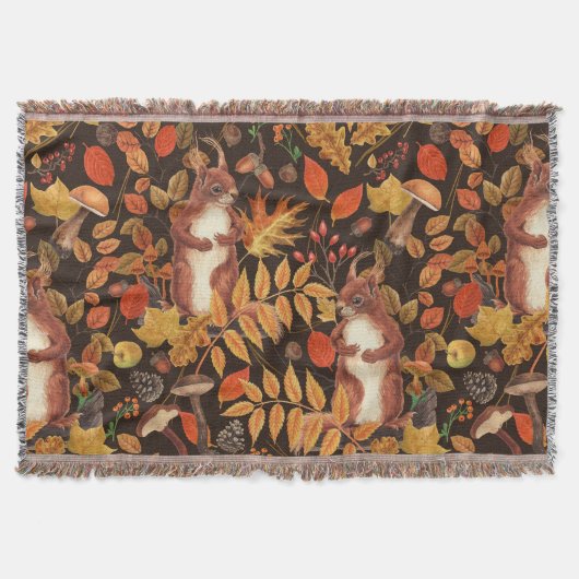Herfst eekhoorns en flora op donkerbruin deken (Voorkant)