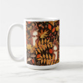 Herfst eekhoorns en flora op donkerbruin koffiemok (Links)