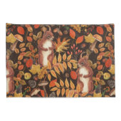 Herfst eekhoorns en flora op donkerbruin kussensloop (Achterkant-Rechts)