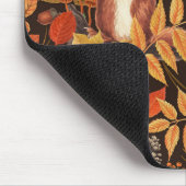 Herfst eekhoorns en flora op donkerbruin muismat (Hoek)