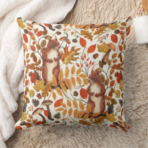Herfst eekhoorns en herfst flora op off white kussen