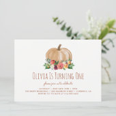 Herfst Een Kleine Pompoen 1e Verjaardagsuitnodigin Kaart (Staand voorkant)