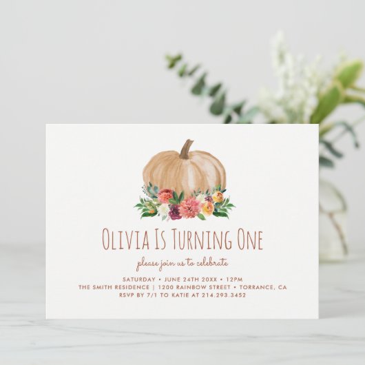 Herfst Een Kleine Pompoen 1e Verjaardagsuitnodigin Kaart (Staand voorkant)