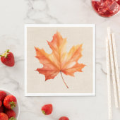 Herfst esdoornblad op jute servet (Insitu)