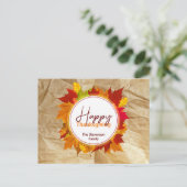 Herfst esdoornbladeren op papieren textuur thanksg briefkaart (Staand voorkant)
