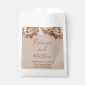 Herfst Floral Bouquet op Taupe Favor Bag Bedankzakje (Voorkant)