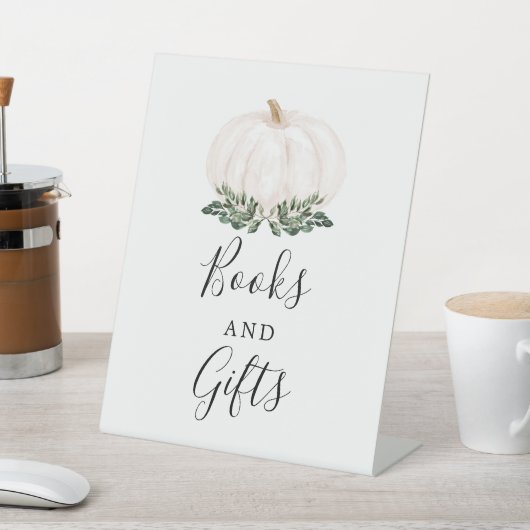 Herfst Greenery White Pumpkin Books and Gifts Reclamebord Met Voetstuk (Insitu)