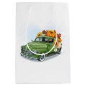Herfst Harvest in een Green Truck Medium Cadeauzakje (Voorkant)