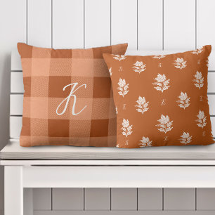 Herfst Herfst Foliage Custom Monogram & Sinaasappe Kussen