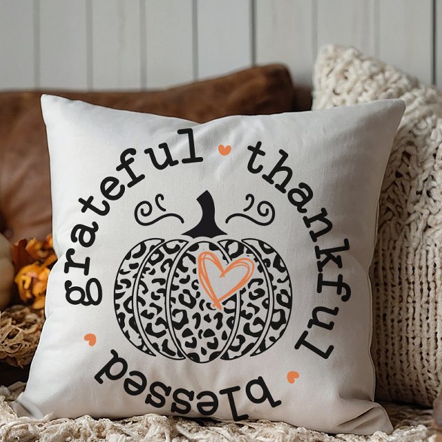 Herfst, Herfst Pompoen Kussen (An Autumn themed throw pillow featuring the phrase, grateful, thankful, blessed.)
