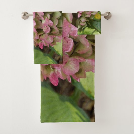 Herfst Hydrangea Bloei met Gouden Hosta Bladeren Bad Handdoek (Insitu)