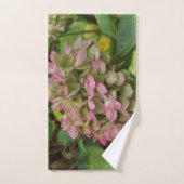 Herfst Hydrangea Bloei met Gouden Hosta Bladeren Bad Handdoek (Handdoek)