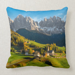 Herfst in een Dolomietenlandschap met kerk Kussen