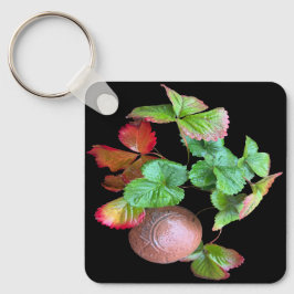 Herfst in het aardbeienseizoen achtertuin foto sleutelhanger