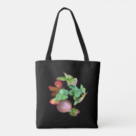Herfst in het aardbeienseizoen achtertuin foto tote bag