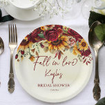 Herfst in liefde bordeaux zonnebloemen vrijgezelle papieren bordje<br><div class="desc">Herfst in liefde Bourgondië rozen geel zonnebloemen herfst gebladerte geel ombre achtergrond bloemenmotief vrijgezellenfeest gepersonaliseerd papier borden</div>