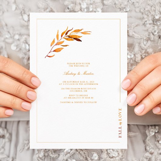 Herfst in liefde met herfstmoderne minimalistische kaart