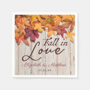 Herfst in liefde rustieke houten herfstbladeren br servet