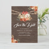 Herfst in Liefde Terracotta Pompoen Schuur Hout Hu Save The Date (Staand voorkant)