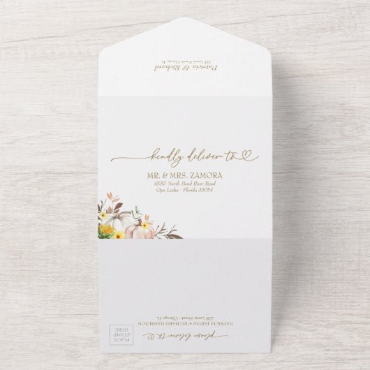 Herfst in Liefde Zonnebloem Pompoen bruiloft All In One Uitnodiging (Buitenkant)