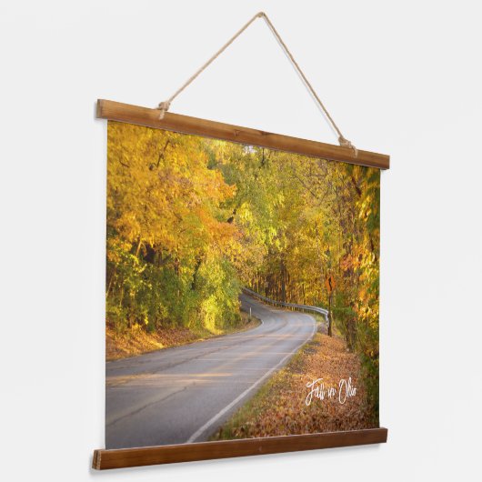 Herfst in Ohio Curvy Road herfstgebladerte Hangend Wandkleed (Gebogen)