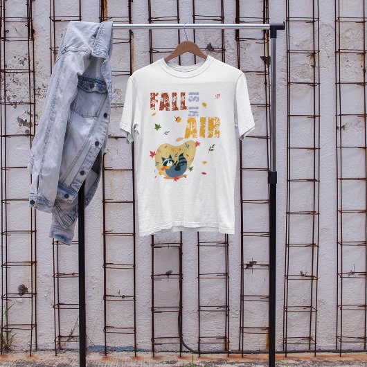 Herfst is in lucht met swingende wasbeer t-shirt