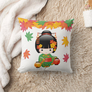 Herfst Kokeshi-pop - Geisha-meisje in groene kimon Kussen
