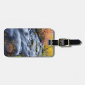 Herfst langs Lundy Creek, Californië Bagagelabel (Voorkant horizontaal)