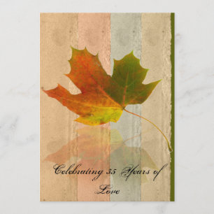 Herfst Maple Leaf op Faux Handmade Paper Jubileum Kaart