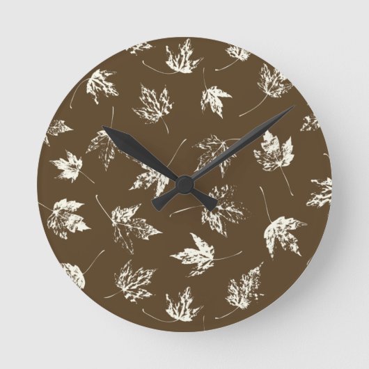 Herfst Maple lekt op bruin - naadloos patroon. Ronde Klok (Voorkant)