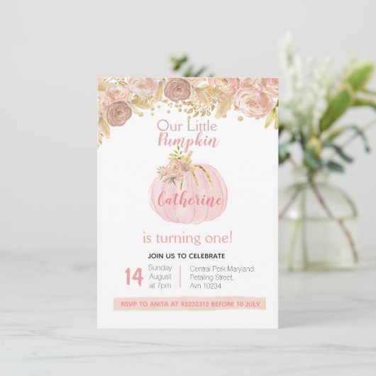 Herfst meisje gouden pompoen 1e verjaardag kaart (Staand voorkant)