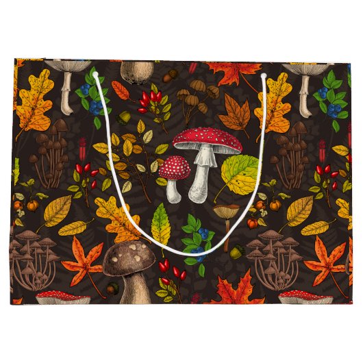 Herfst paddenstoelen, bladeren, noten en bessen op groot cadeauzakje (Achterkant)