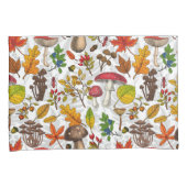 Herfst paddenstoelen, bladeren, noten en bessen op kussensloop (Voorkant-Rechts)