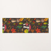 Herfst paddenstoelen, bladeren, noten en bessen op yogamat (Achterkant (horizontaal))