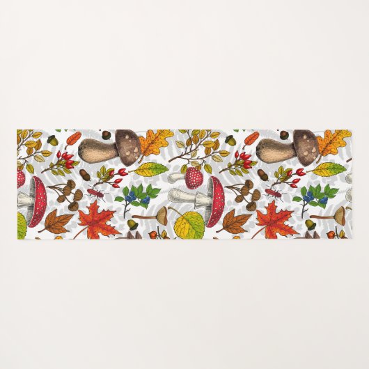 Herfst paddenstoelen, bladeren, noten en bessen op yogamat (Achterkant (horizontaal))