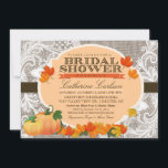 Herfst, pompoen en lederen, Vrijgezellenfeest Kaart<br><div class="desc">Shabby Chic Burlap en Lace zetten het podium op voor deze donkere doucheuitnodiging die perfect is voor een herfst bruid of trouwdouche. Nachtelijke bladeren,  zoete pompoenen en elegante tekst stropdas dit ontwerp samen. Nodig uw gasten in stijl uit!</div>