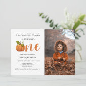 Herfst pompoen herfst eerste verjaardagsfeestje kaart (Staand voorkant)