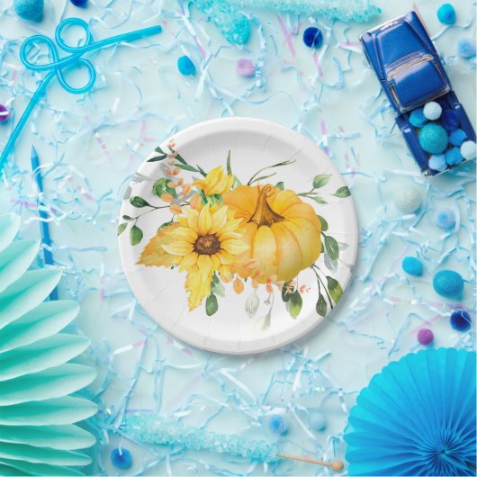 Herfst pompoen, zonnebloemen en groen papieren bordje (Feest)