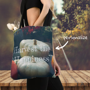 Herfst pompoenen in een rustieke tuin tote bag