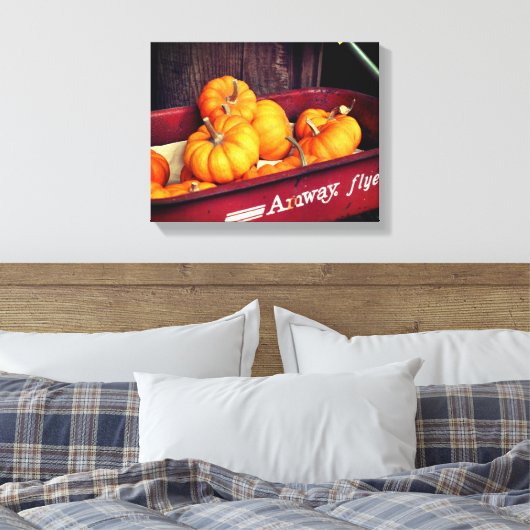 Herfst pompoenen in oude rode wagon canvas afdruk (Insitu (Slaapkamer))