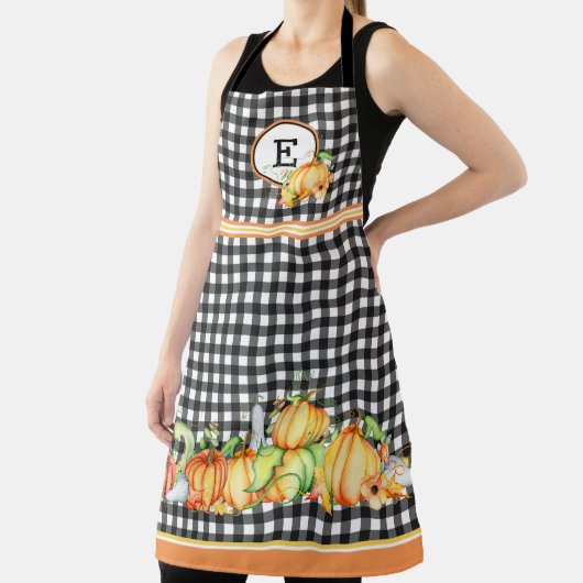 Herfst pompoenen op zwarte gingham monogrammed schort (Insitu)