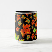 Herfst rood groen sinaasappel laat esdoornbladeren mok (Midden)